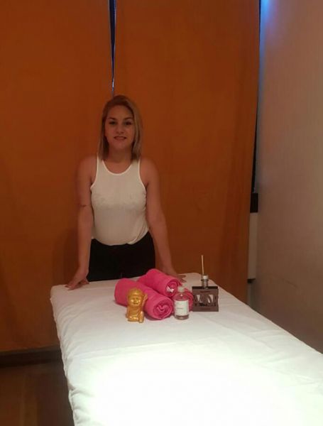🌺Masajista Profesional Matriculada🌺

Te ofrezco una sesión de masaje:

Relajante
Descontracturante
Deportivo
Tailandés
Sedativo
Piedras calientes
Reflexología
Me manejo con reserva de turnos.